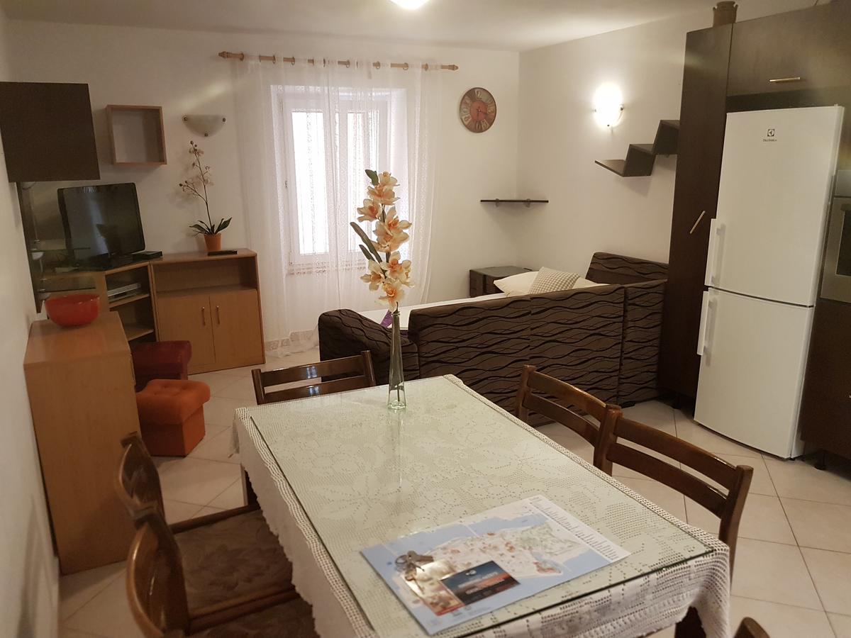 Apartment Varos ซาดาร์ ภายนอก รูปภาพ